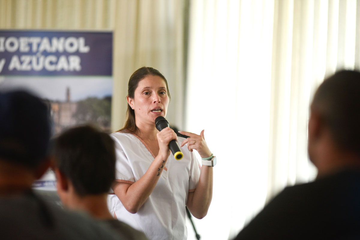 ALUR capacitó en alimentación saludable y primeros auxilios a cortadores de caña de azúcar.