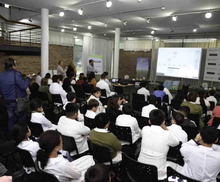 ALUR y Campo Limpio realizaron cierre de talleres escolares "Así cuidamos Bella Unión"